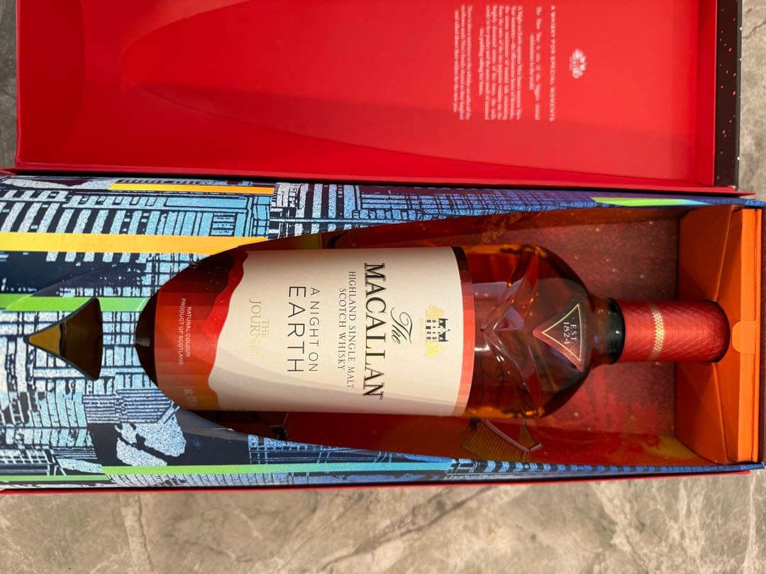 【未開封】The Macallan A Night on Earth 700ml