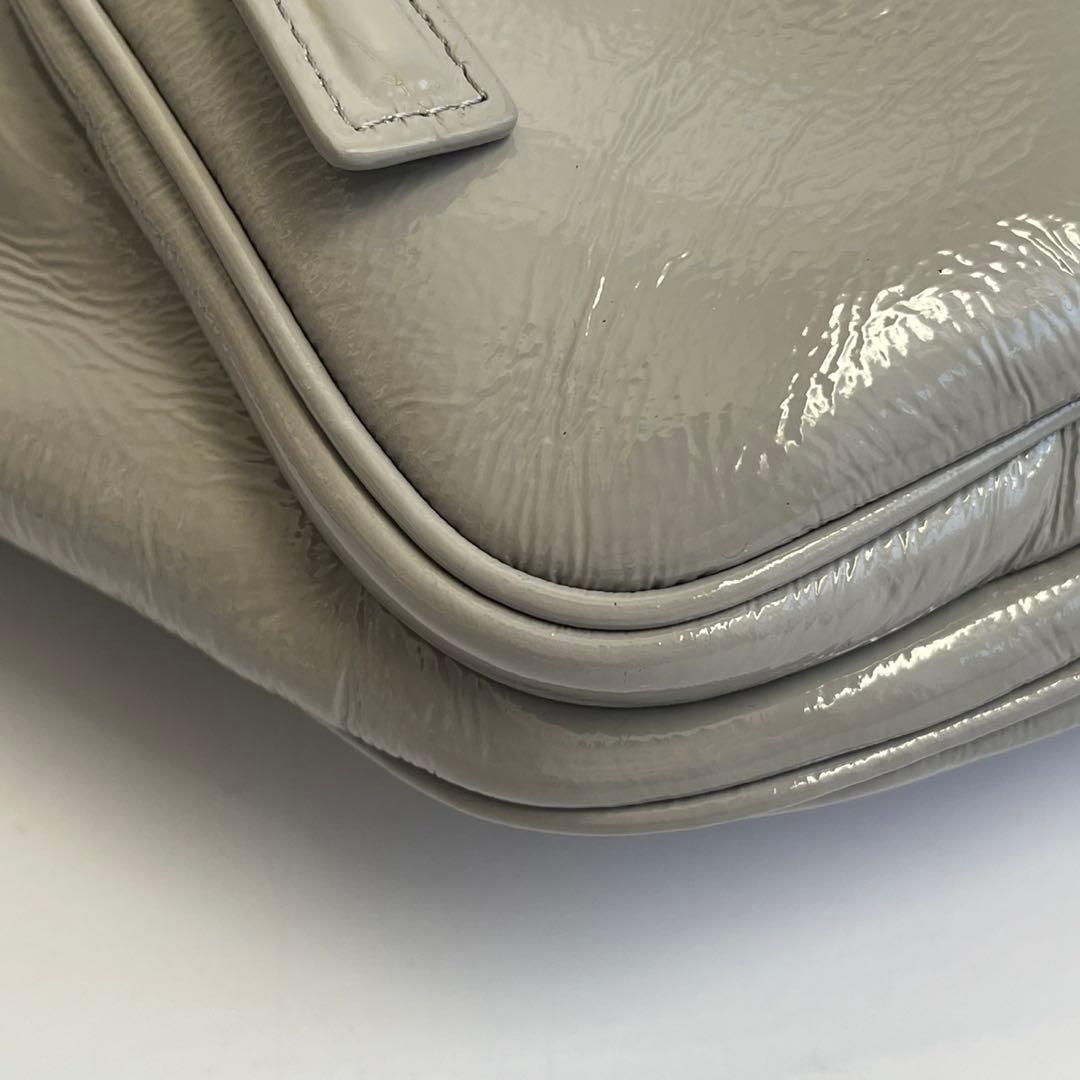 ✨未使用品✨　MARNI ウエストポーチ　パテント　エナメル　グレー　近年モデル