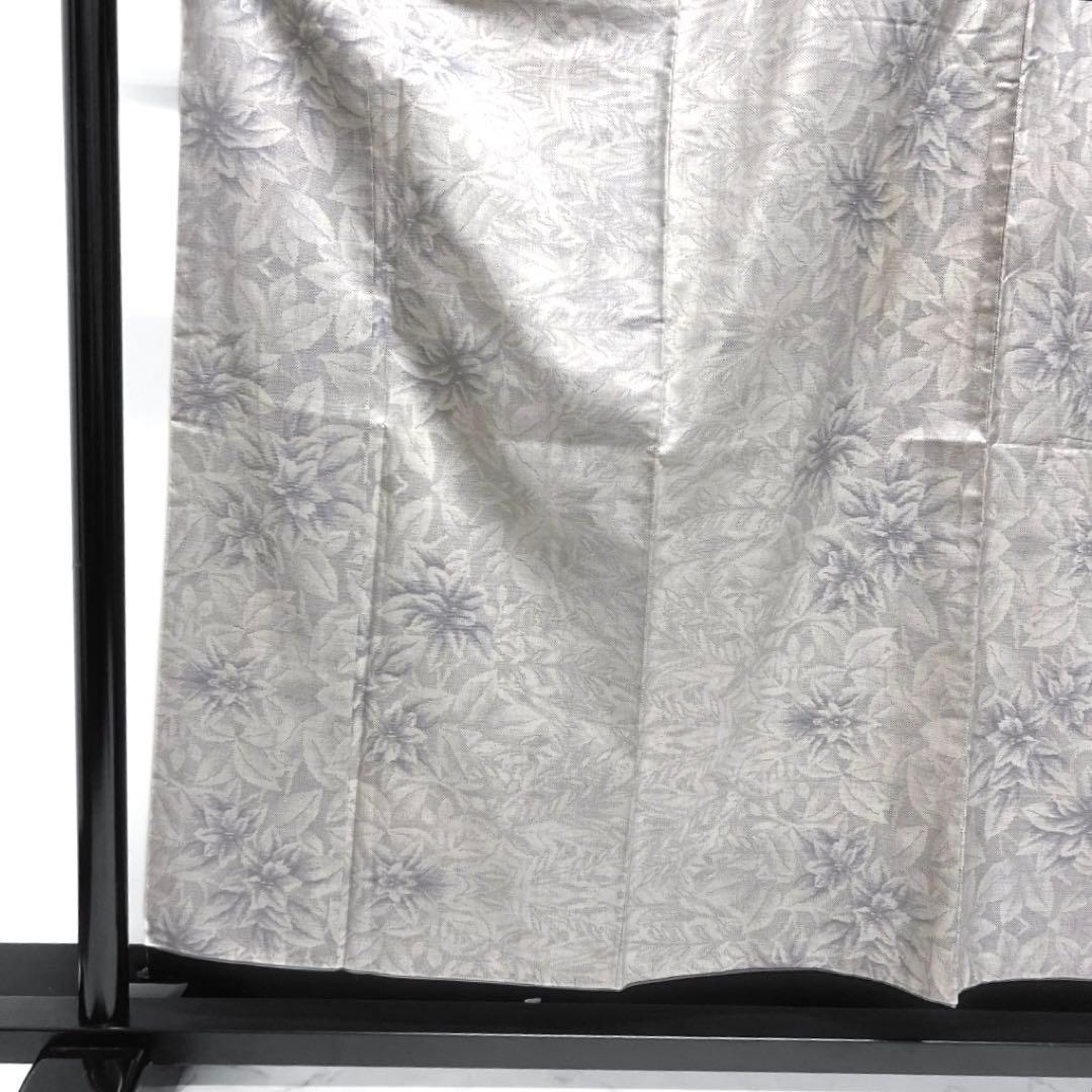 桑原織物　小紋　証紙付き　白大島紬　花模様　リーフ　白地　着物　091w d