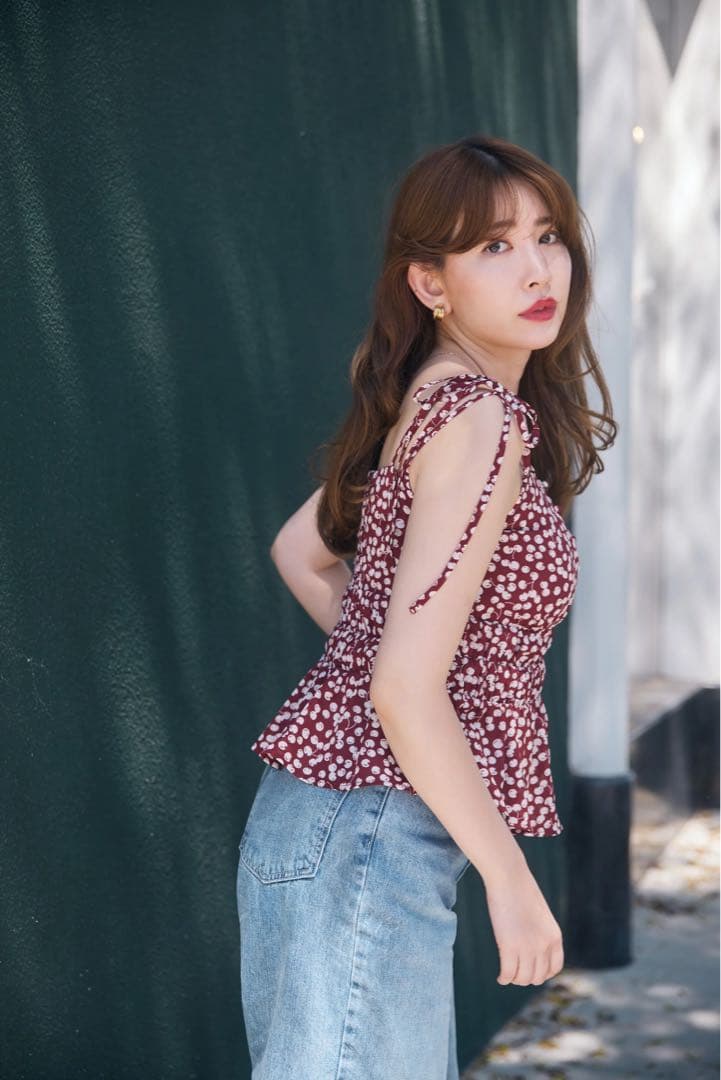 ルビー　herlipto Cherry Pattern Strap Top