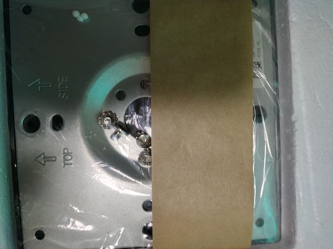 GigaCrysta モニター 本体