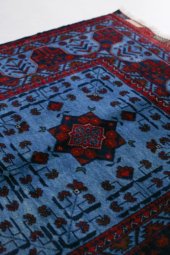 【新品】143cm×100cm アフガニスタン　トライバルラグ　ソファサイズ