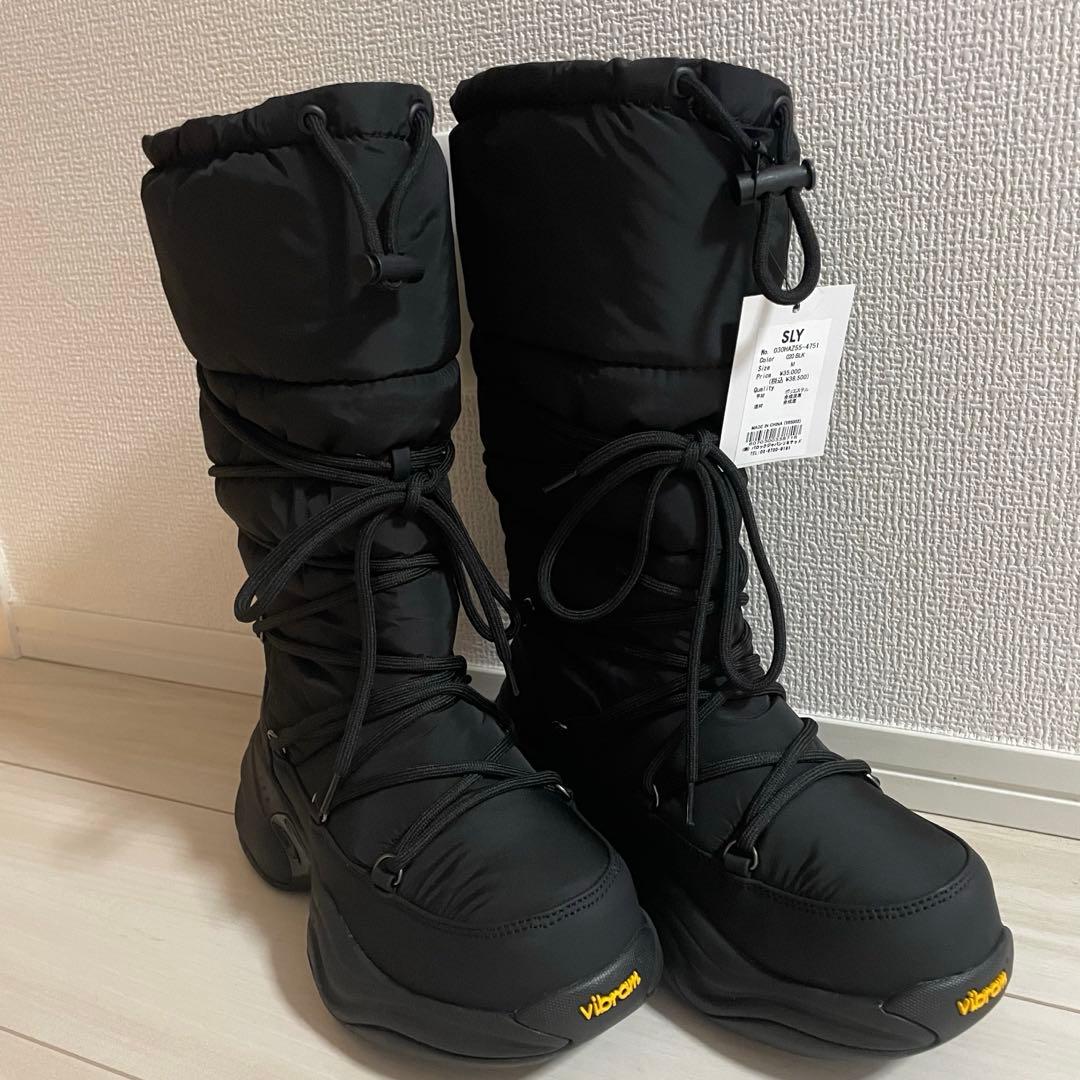 sly vibram パファーブーツ　黒ブーツ
