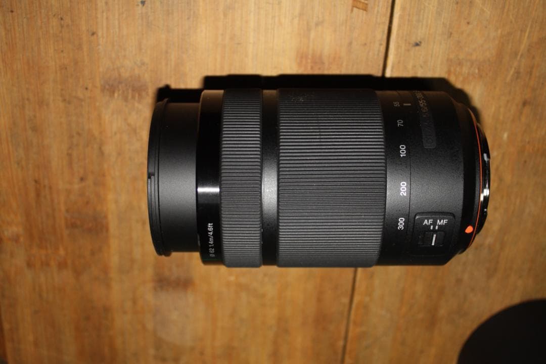 SONY DT 4.5-5.6 / 55-300 SAM フード、前後キャップ