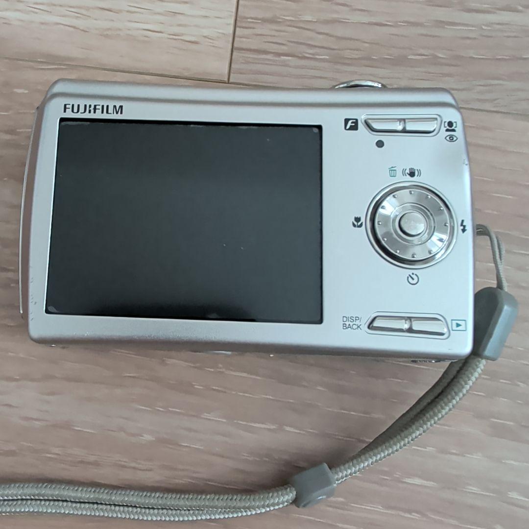 Fujifilm FinePix F100fd シルバー ファインピックス