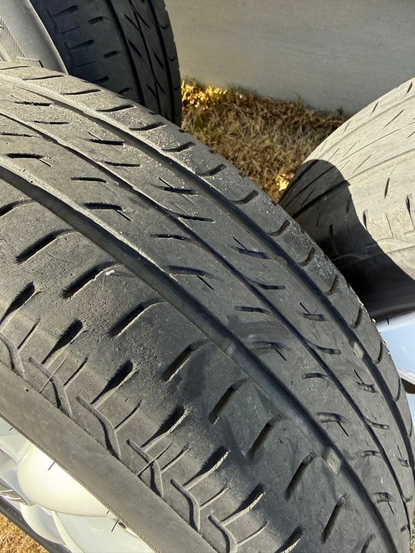 14インチ ホワイト 8スポークホイールセット