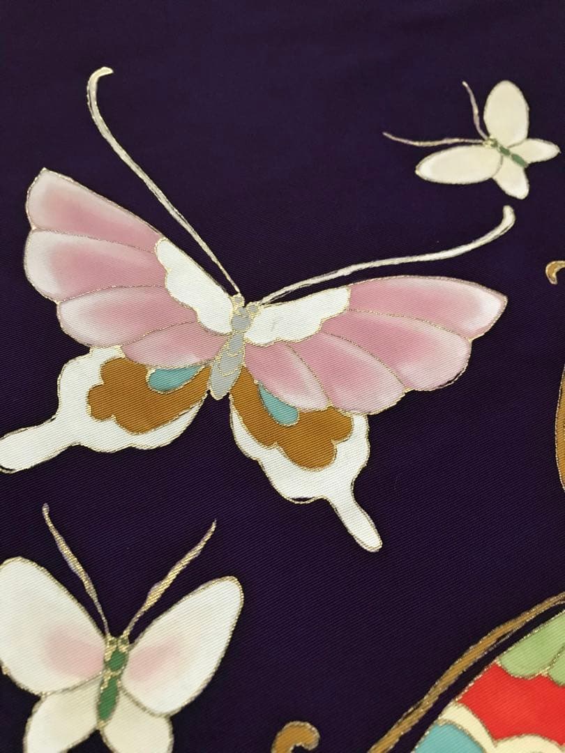 上質な塩瀬　蝶々の名古屋帯　正絹　濃い紫の地　手描き