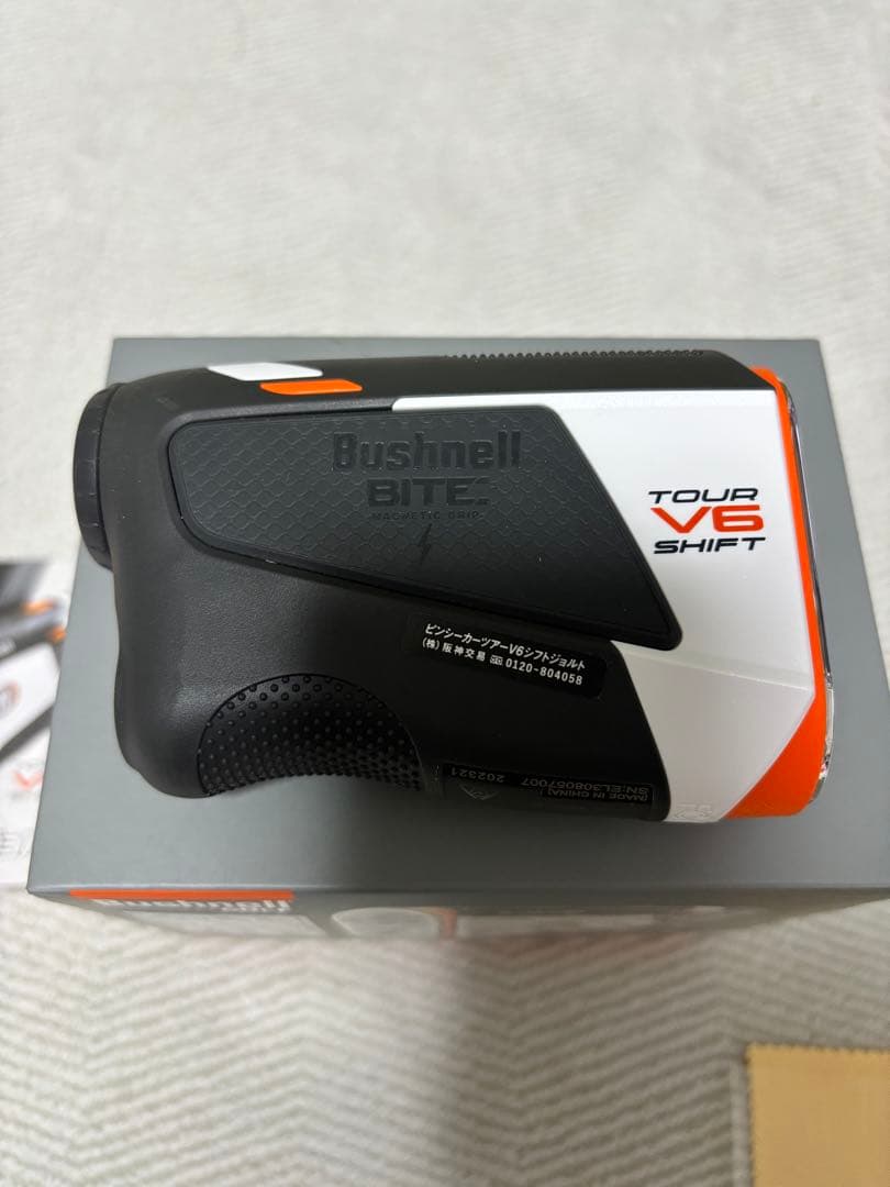 Bushnell Tour V6 Shift ゴルフ用距離計