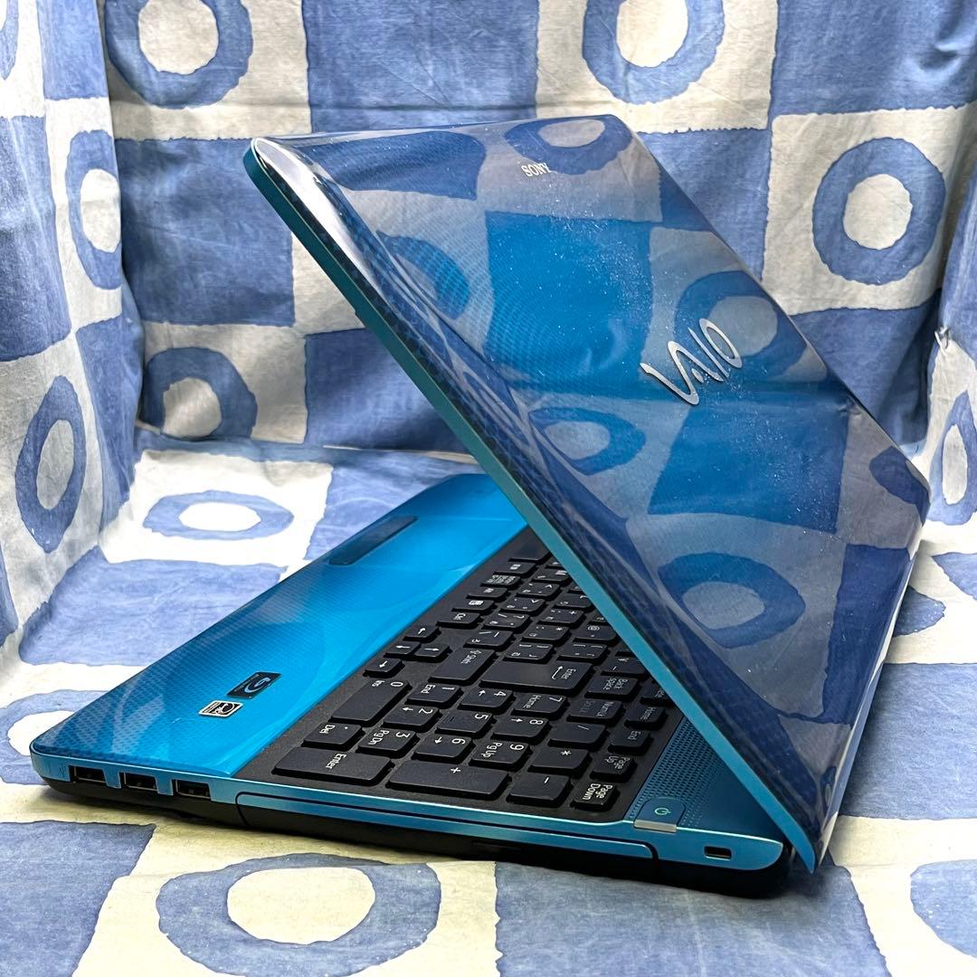 高性能SSD240GB☆i7☆人気のVAIO♡綺麗なブルー♪カメラ付！Win11