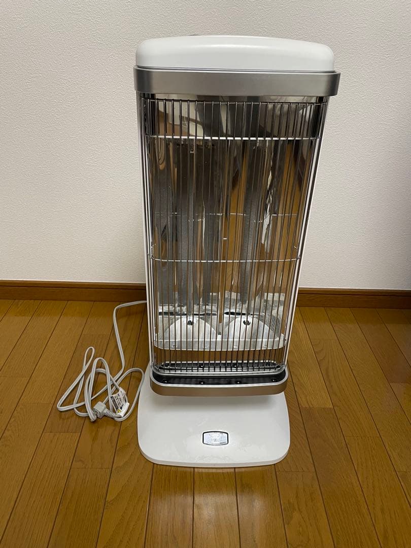 遠赤グラファイトヒーター　アラジン　CAH-2G10E-W