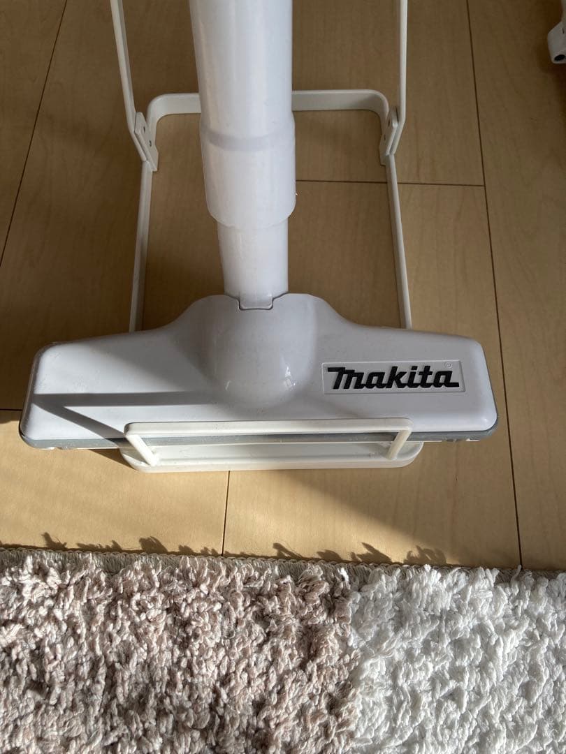 マキタ　CL1:08FDモデルステック型クリーナーコードレス　中古品　取説付