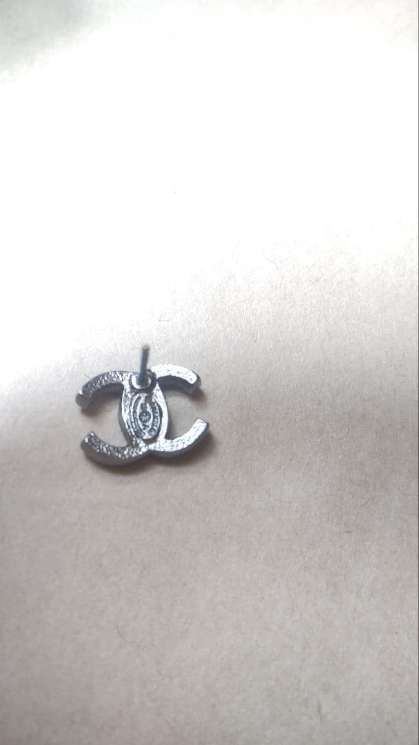 CHANEL ラインストーン装飾 ピアス(片耳用)