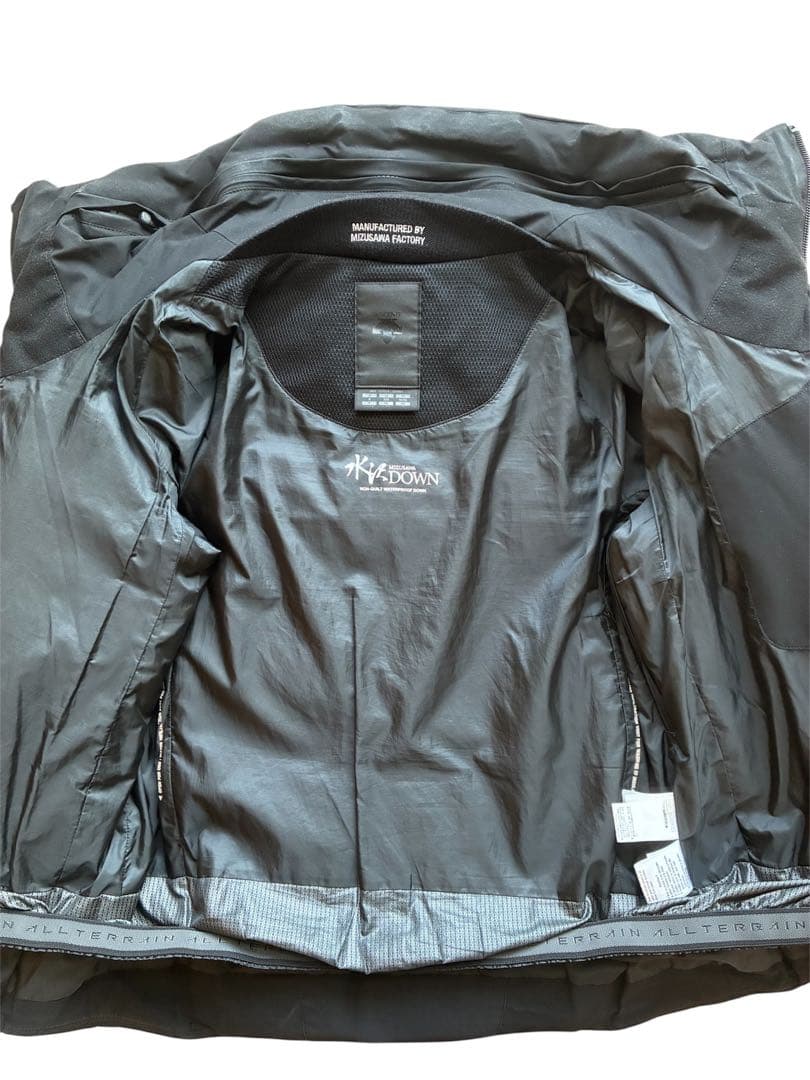 水沢ダウンジャケット JP S 黒(ブラック) DESCENTE