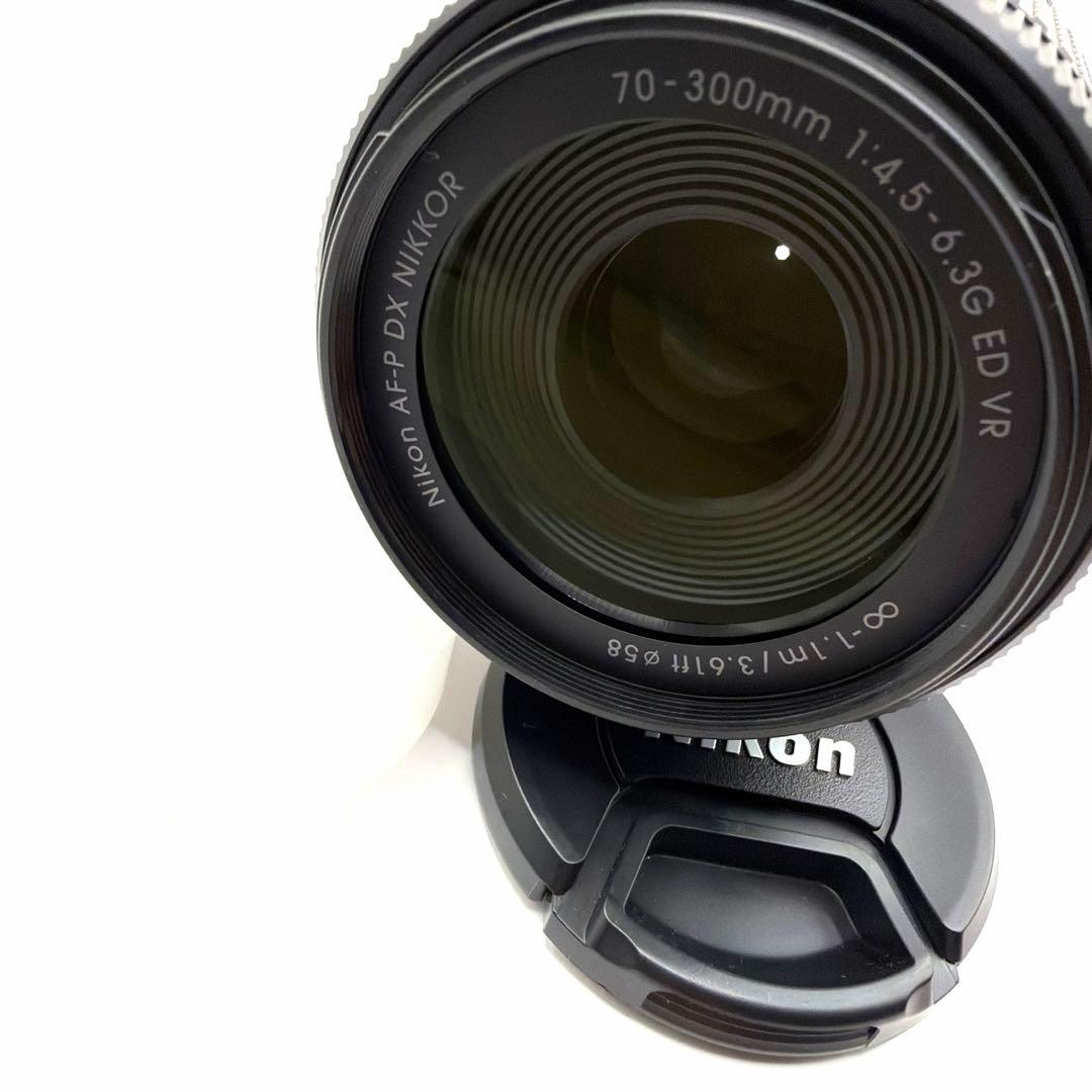 極美品 D5600ダブルズームキット　18-55mm 70-300mm 一眼レフ