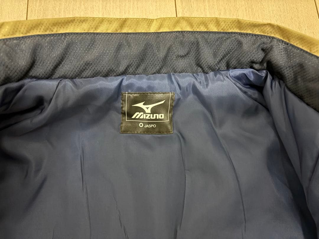 セレッソ大阪　Mizuno 赤 ネイビー 中綿ジャケット