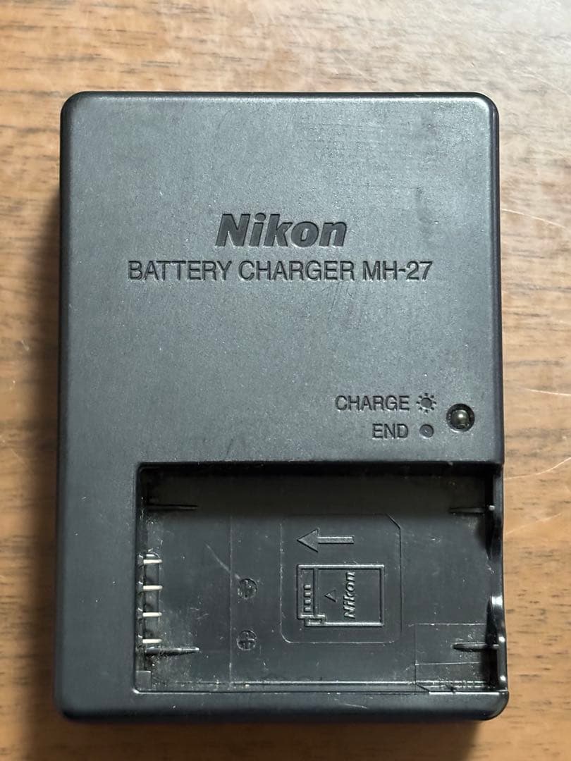 ミラーレス一眼 Nikon1 J3 標準ズームレンズ　ジャンク品