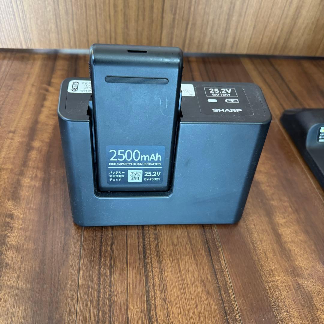 【ふりみご】SHARP スティッククリーナーEC-HR8-B