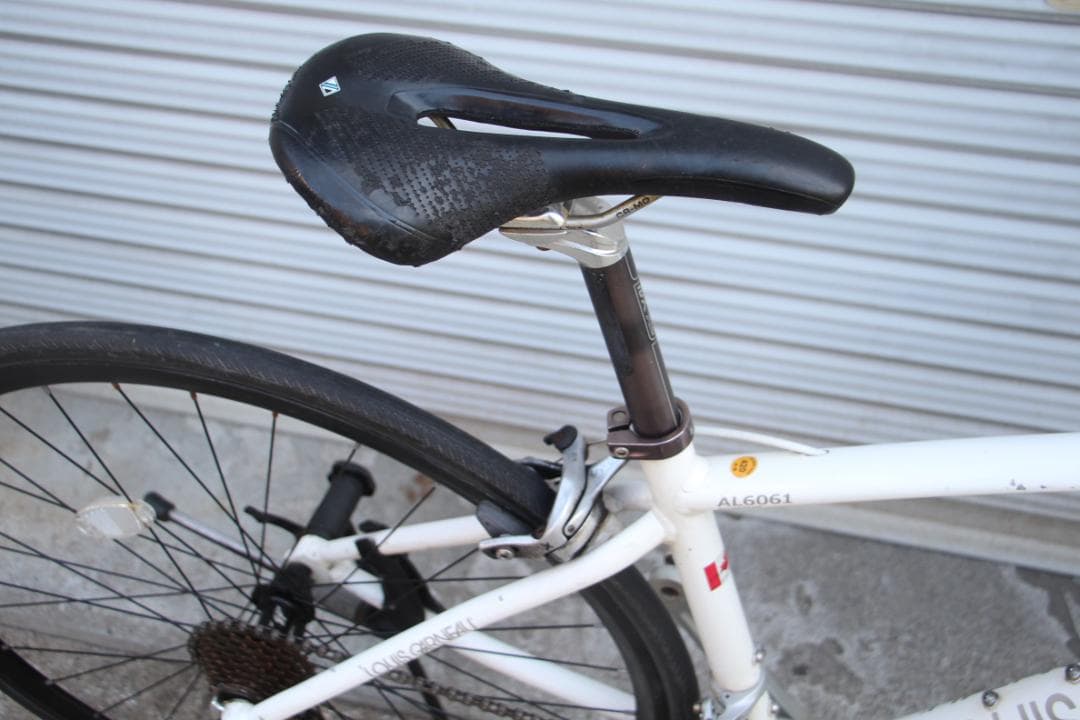 引き取り限定♪人気のルイガノ♪CR23♪ロードレーサー入門用にどうでしょうか♪