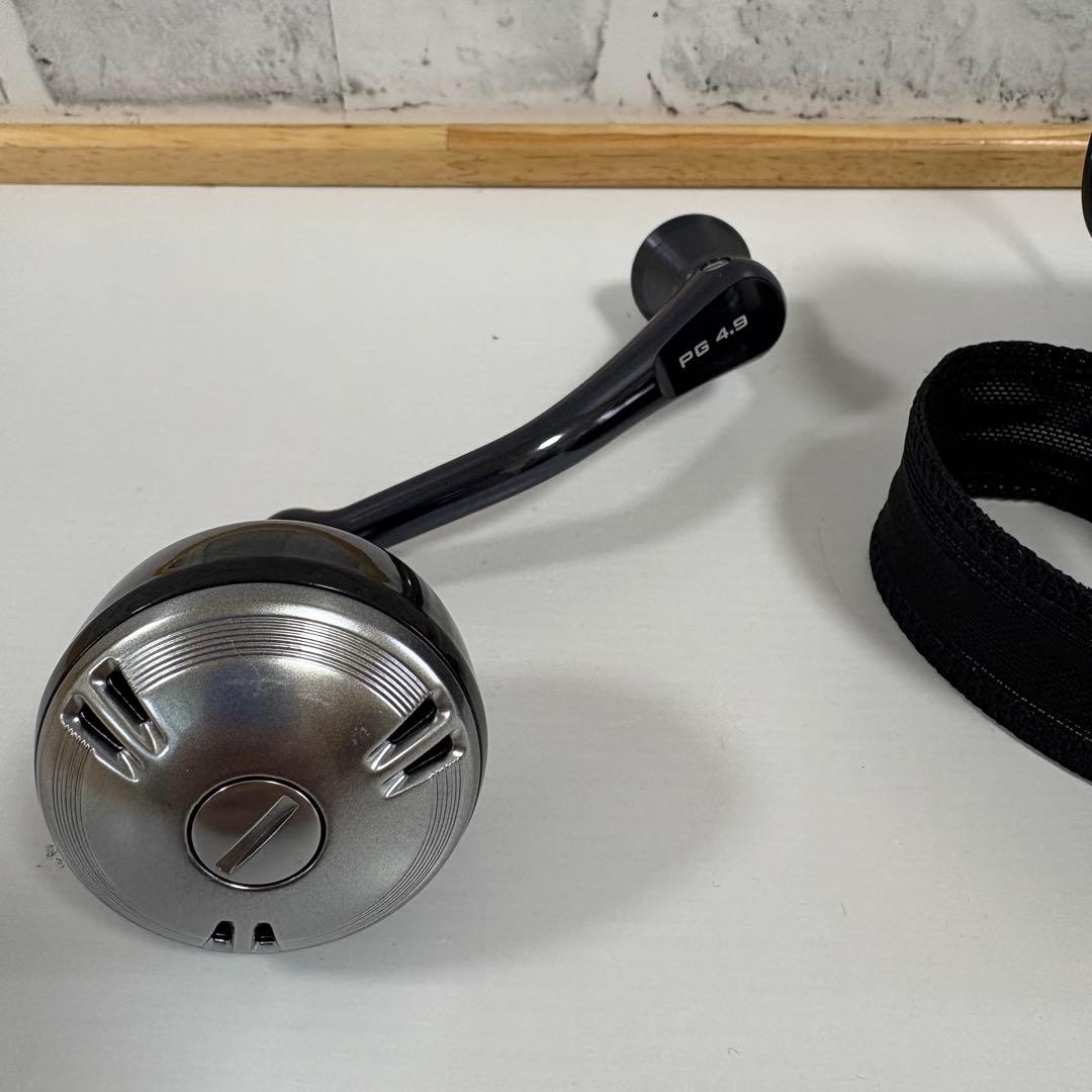 未使用　シマノ　ツインパワー　SW 8000PG　スピニングリール　右ハンドル