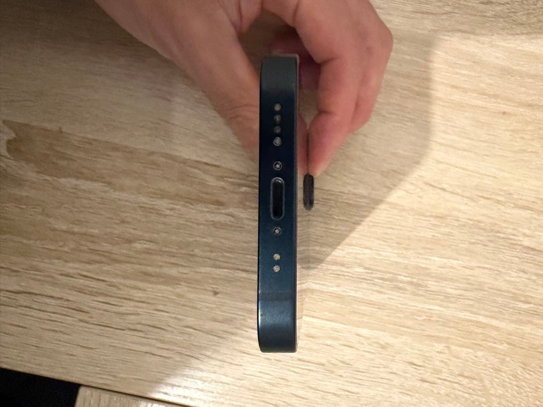 yoshi***　iPhone13 mini 256GB SIMフリー