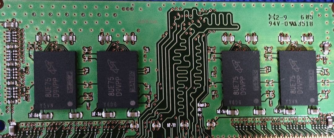 Micron社製 PC用メモリ PC4-2666V 8GB × 43枚セット