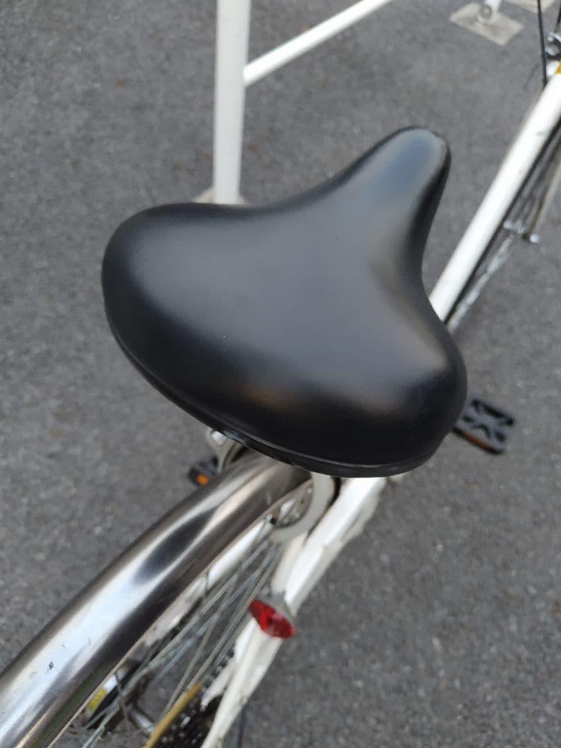 シティサイクル ホワイト 6速ギア　あさひ