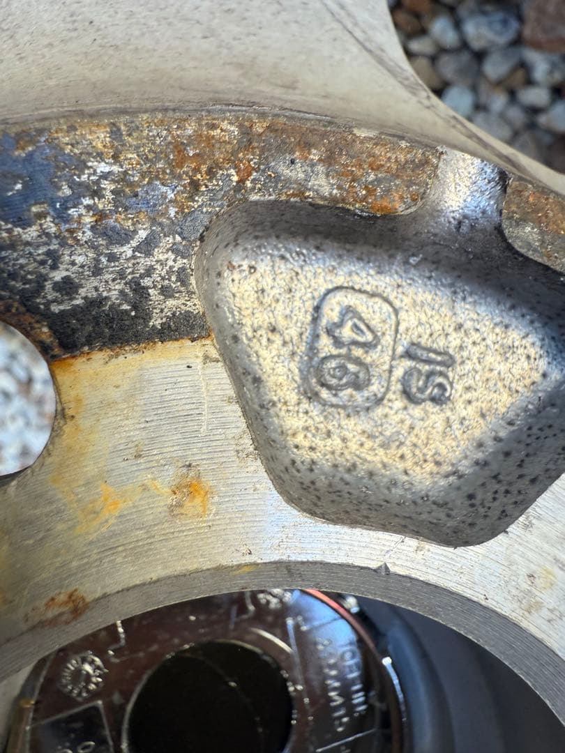 悟空　ブリヂストン 16インチ スタッドレス ホイール