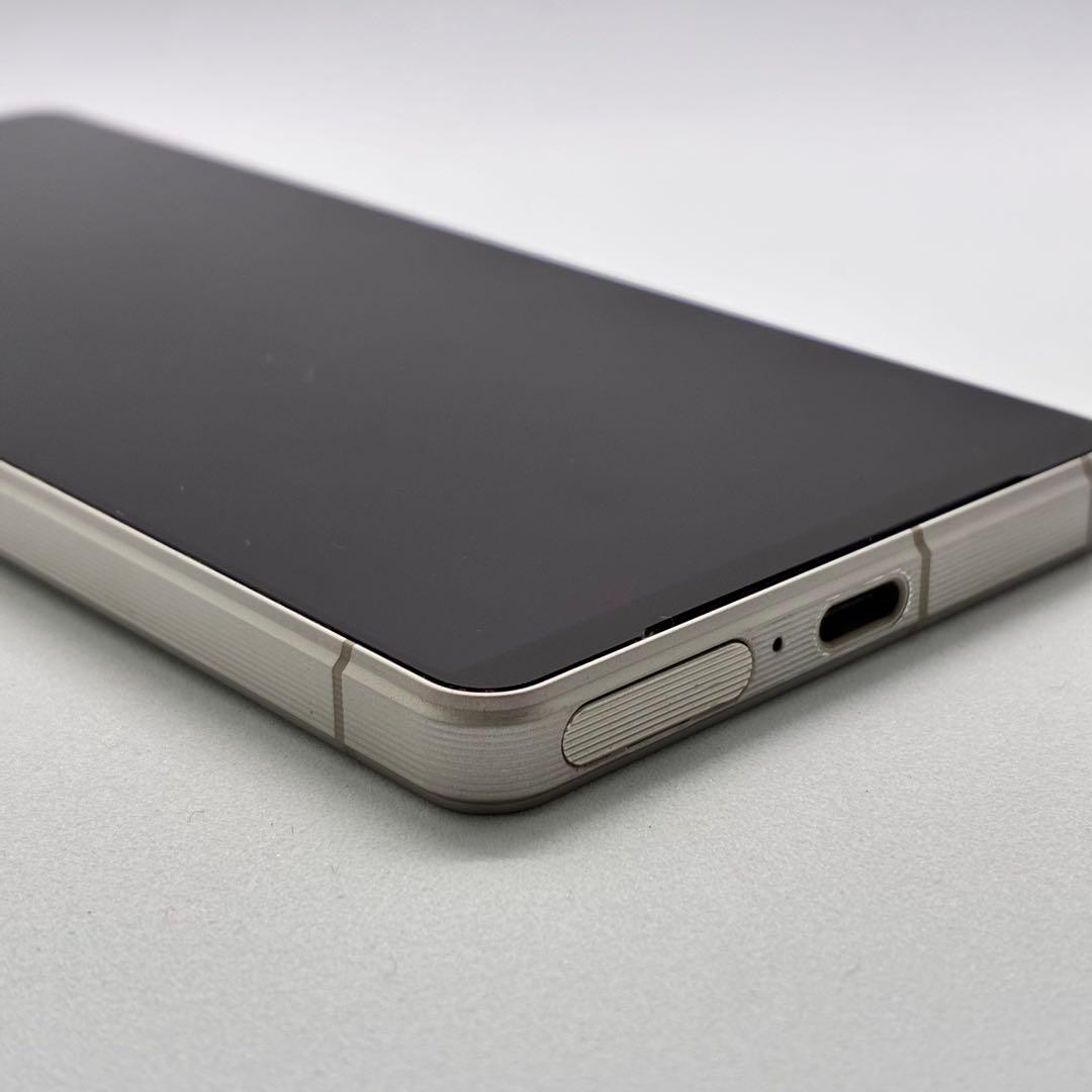 yy60800【美品】SIMフリー SOG10 Xperia 1 V