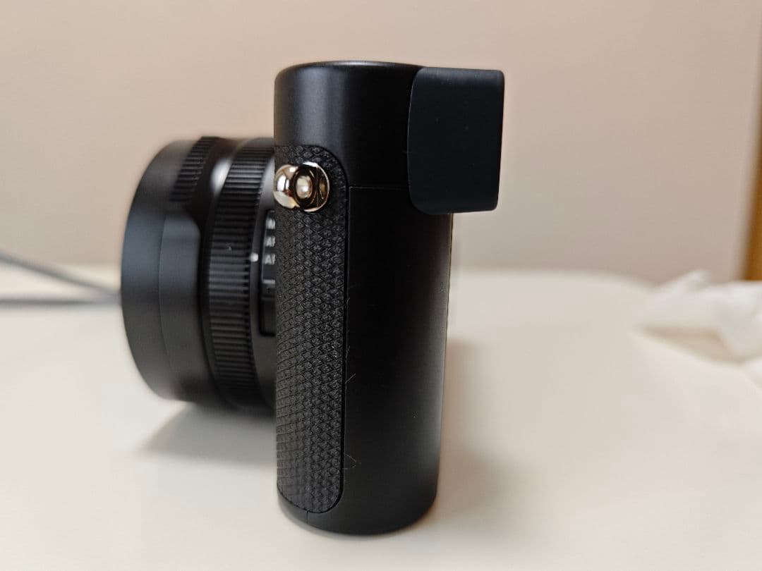 LEICA D-LUX 8 コンパクトデジタルカメラ