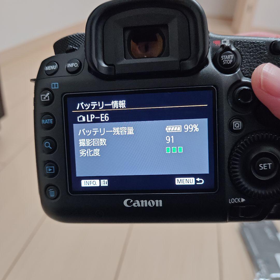 Y*9様 Canon EOS 5DsR デジタル一眼レフカメラ　おまけ付き