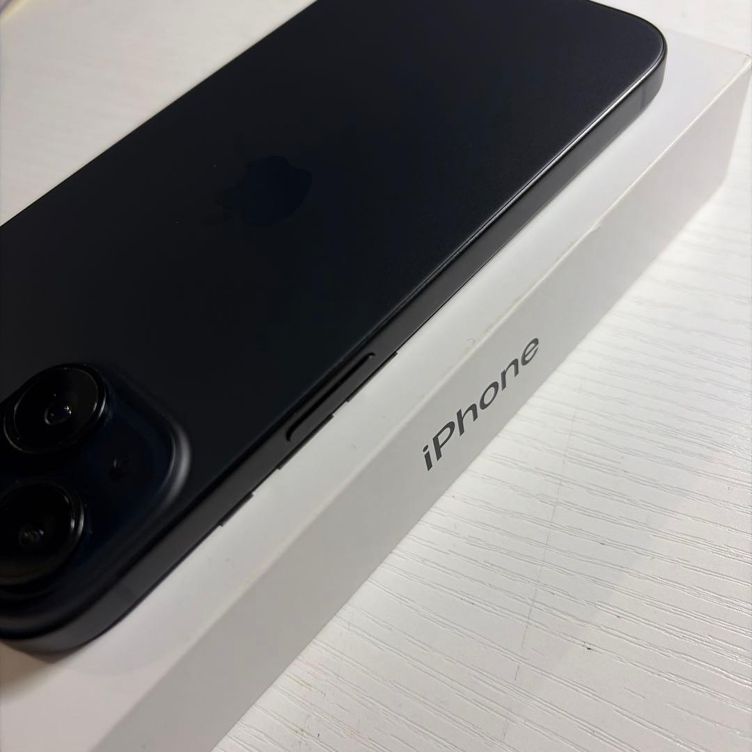 iPhone15 128GB ブラック&ピンク SIMフリー 極美品