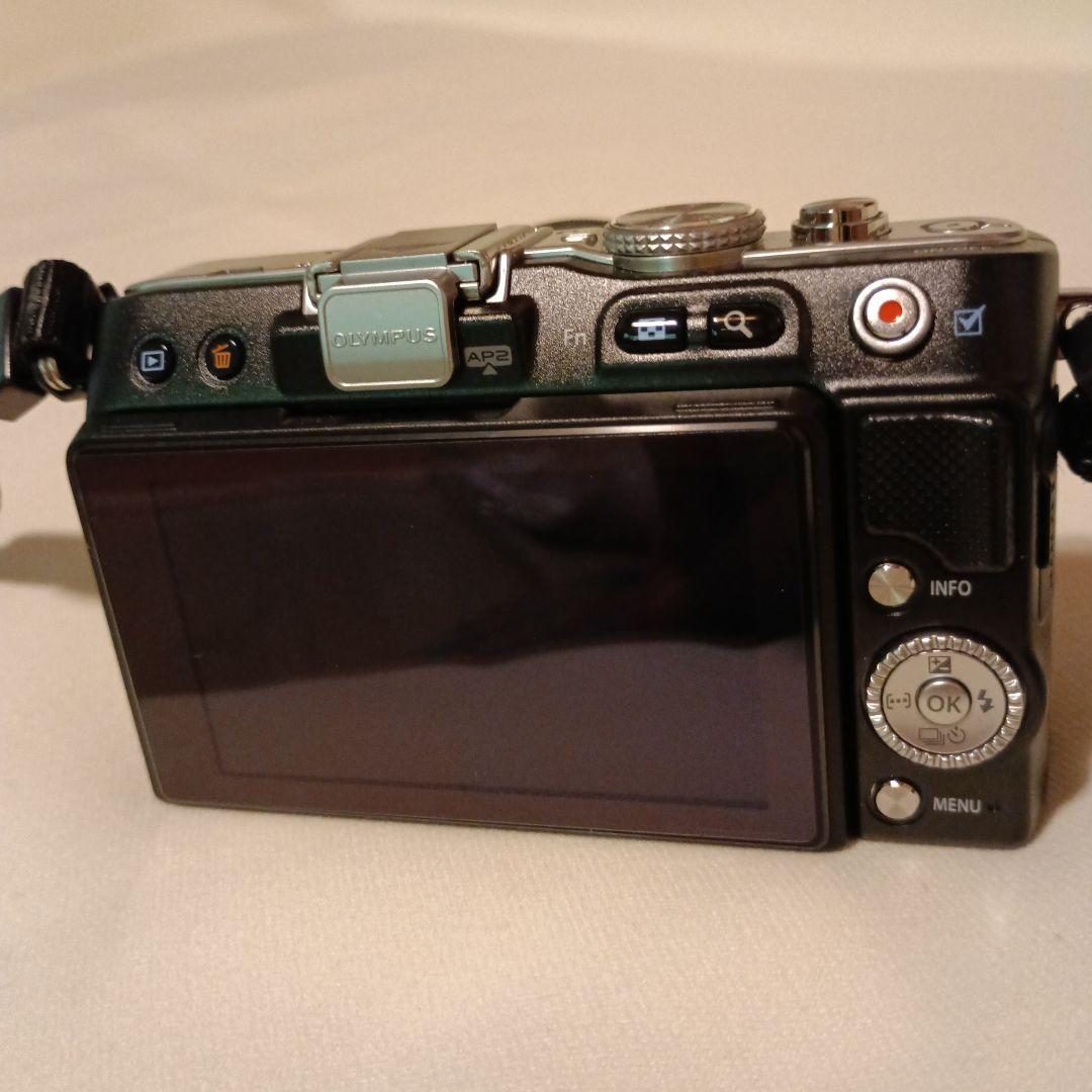 美品 Olympus ミラーレス一眼14-42mm バッグ・予備バッテリー付