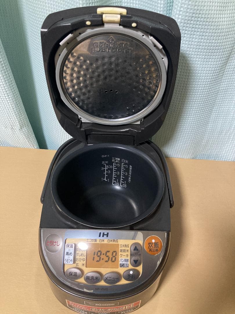 ★★★ZOJIRUSHI IH炊飯ジャー 極め炊き 象印 NP-VN10★★
