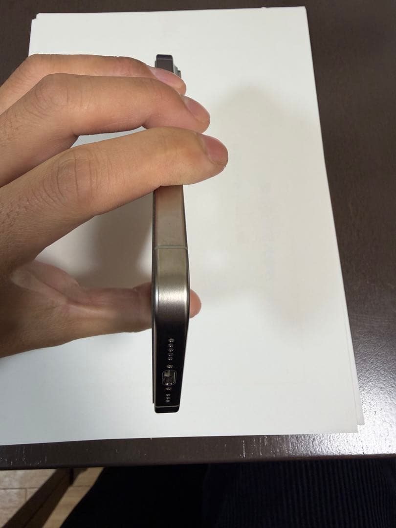 iPhone15pro 本体 ナチュラルチタニウム