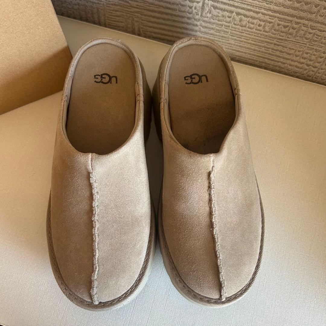 【美品】UGGアグ☆NEW HEIGHTS CLOG BEIGE 厚底 24cm