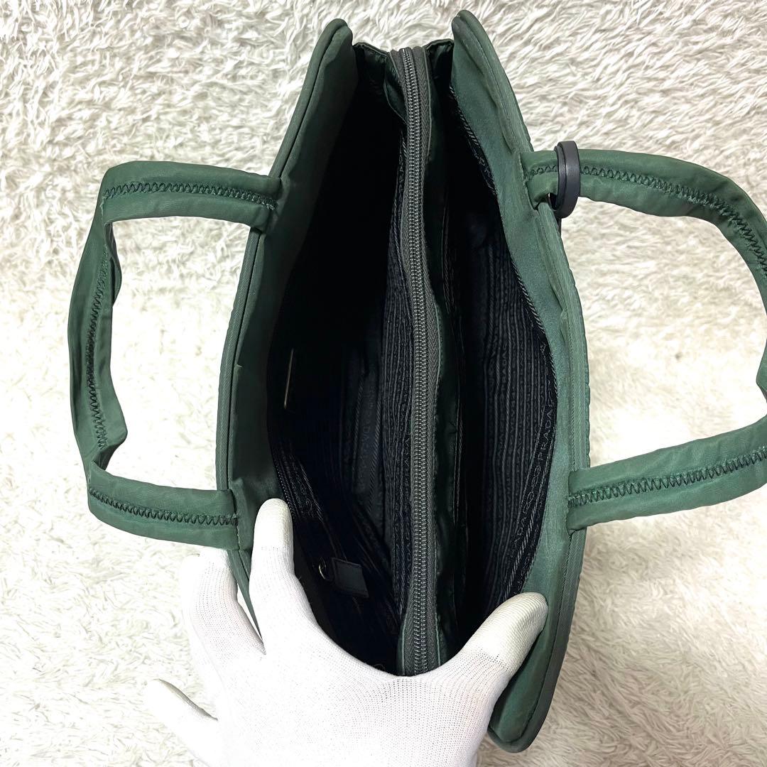 ✨超激レア✨PRADA ビジネスバッグ 3気室 三角ロゴプレート カデナ 南京錠