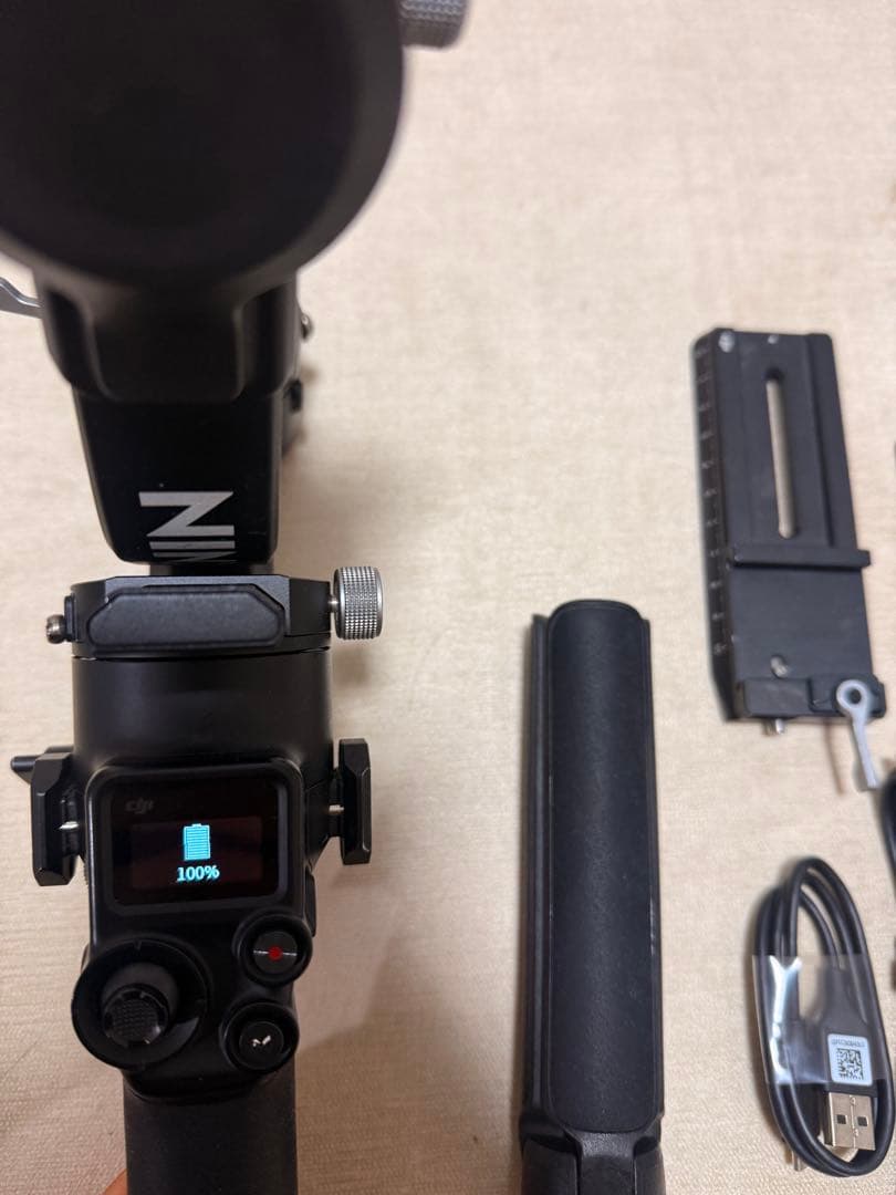 ビデオカメラ DJI RSC2 + SMALLRIG GRIP