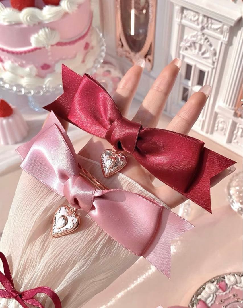 【5点セット】フラワーノーズ　ストロベリーキューピッドハンドミラー＆ヘアクリップ