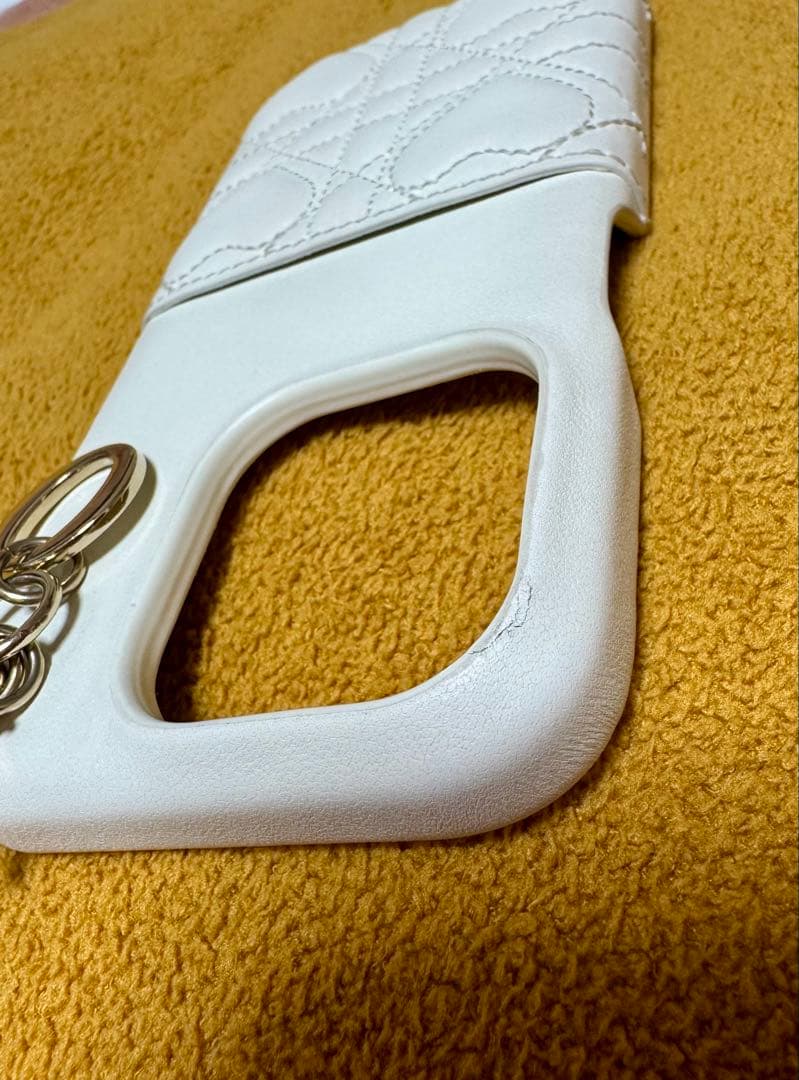 Christian Dior iPhone15proケース 日本限定　ホワイト