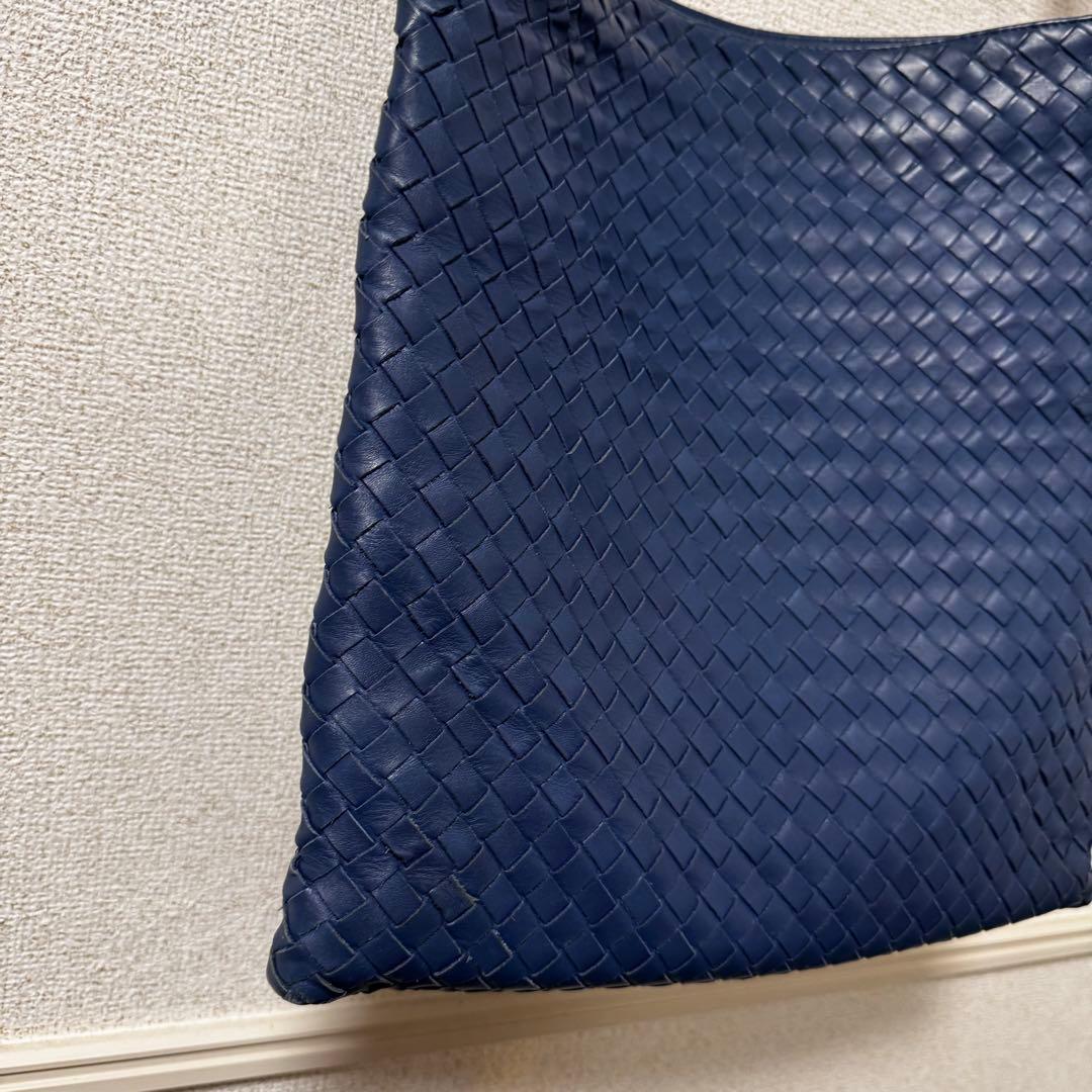BOTTEGA VENETA イントレチャート　ショルダーバッグ