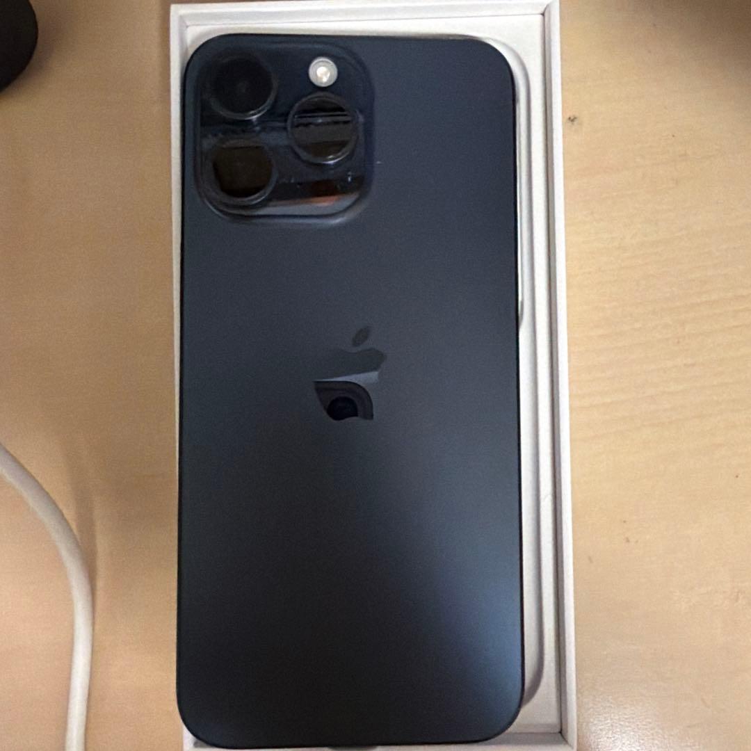 【美品】iPhone 15 Pro Max｜256GB｜SIMフリー版