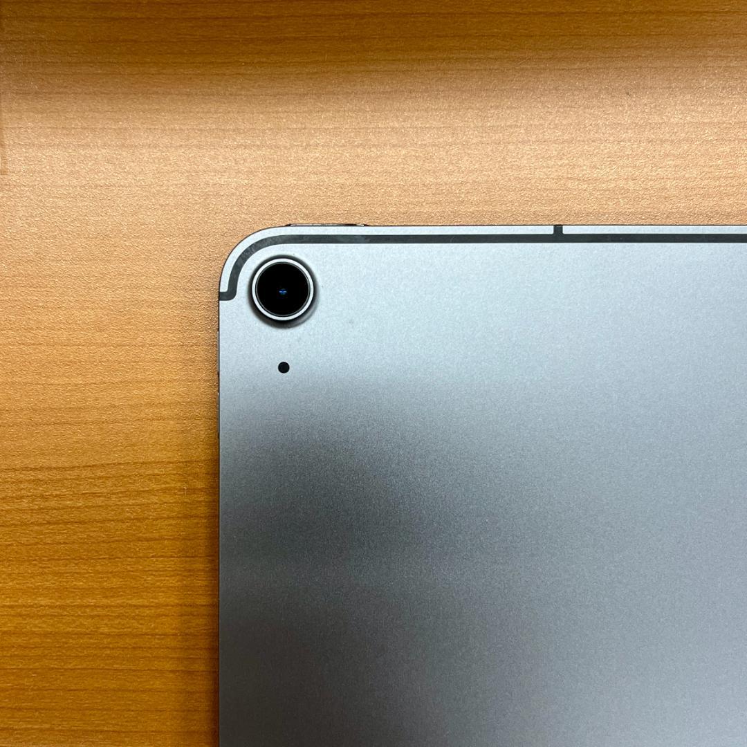 E*r様 iPad Air 第五世代 Cellular 64GB Apple I