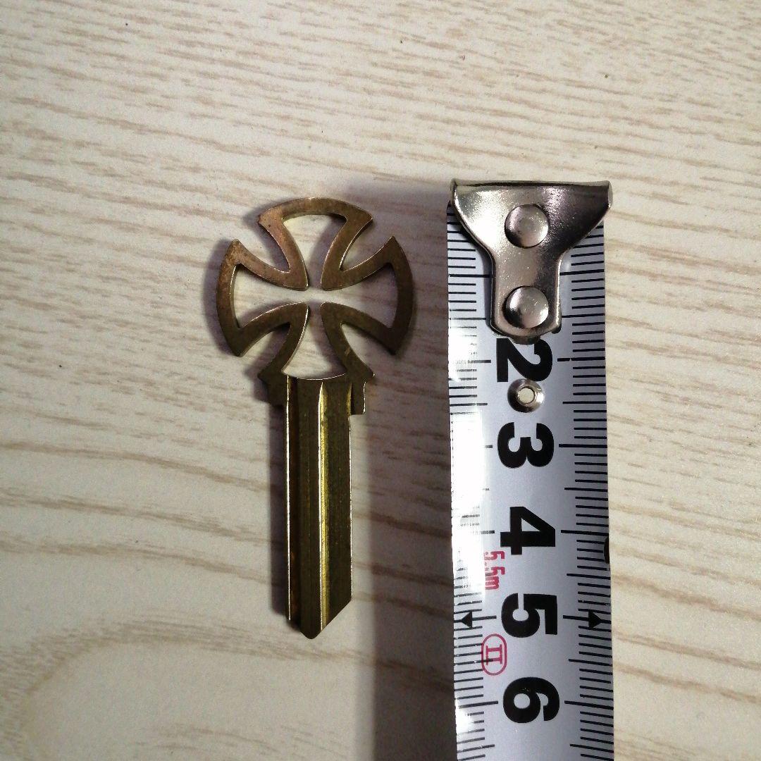 INDEPENDENT　インディペンデント　アイアンクロス　ブランクキー　金　鍵