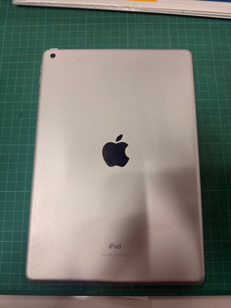 Apple純正 正規品 iPad 本体 第7世代 美品 シルバー リセット済