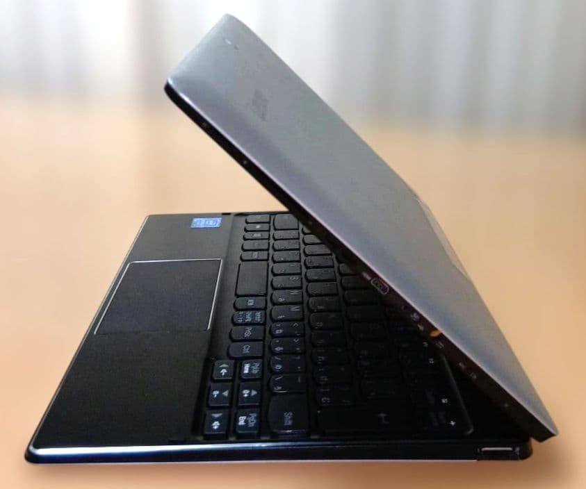 Lenovo ideaPad Miix310 10ICR　2in1タブレットPC