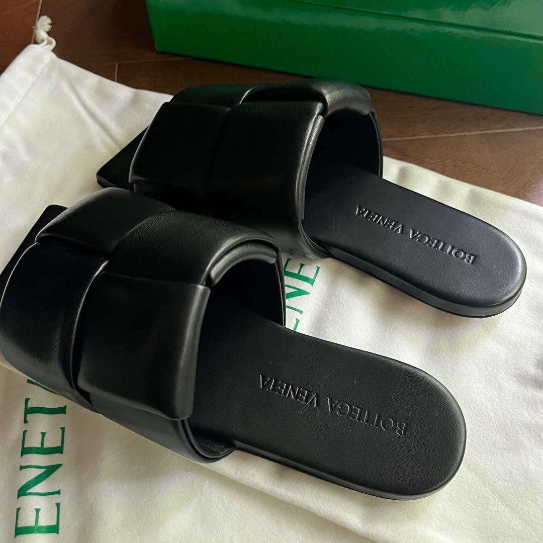 ボッテガ・ヴェネタ フラットサンダル