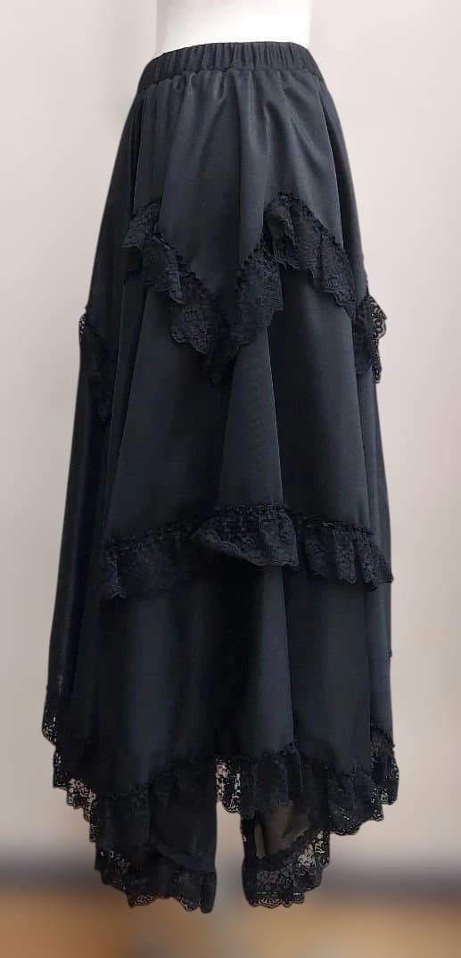 公*o様 アトリエボズ 黒いアシンメトリーロングスカートレース