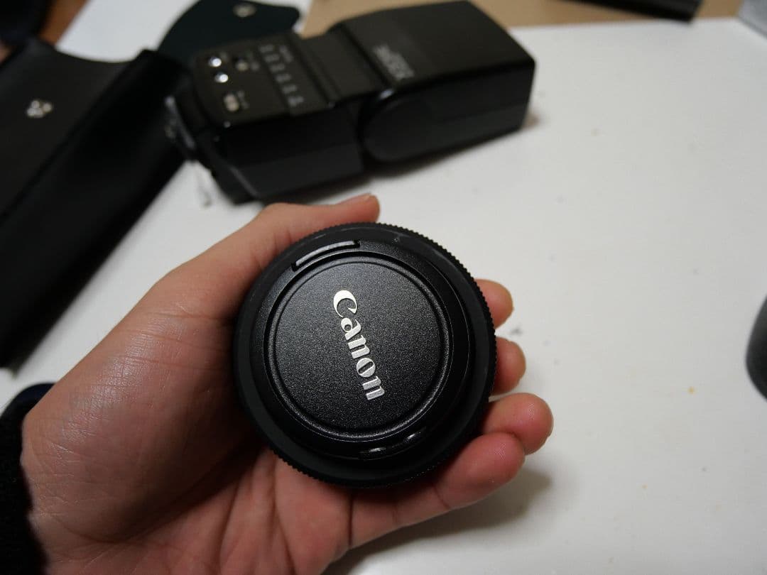 Canon EOS 5D Mark II 本体と40mm