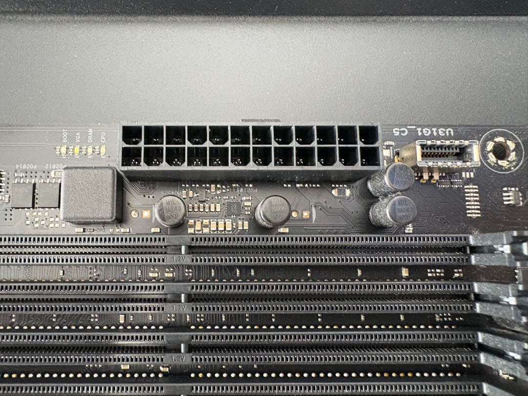 ROG STRIX Z390-F GAMING マザーボード