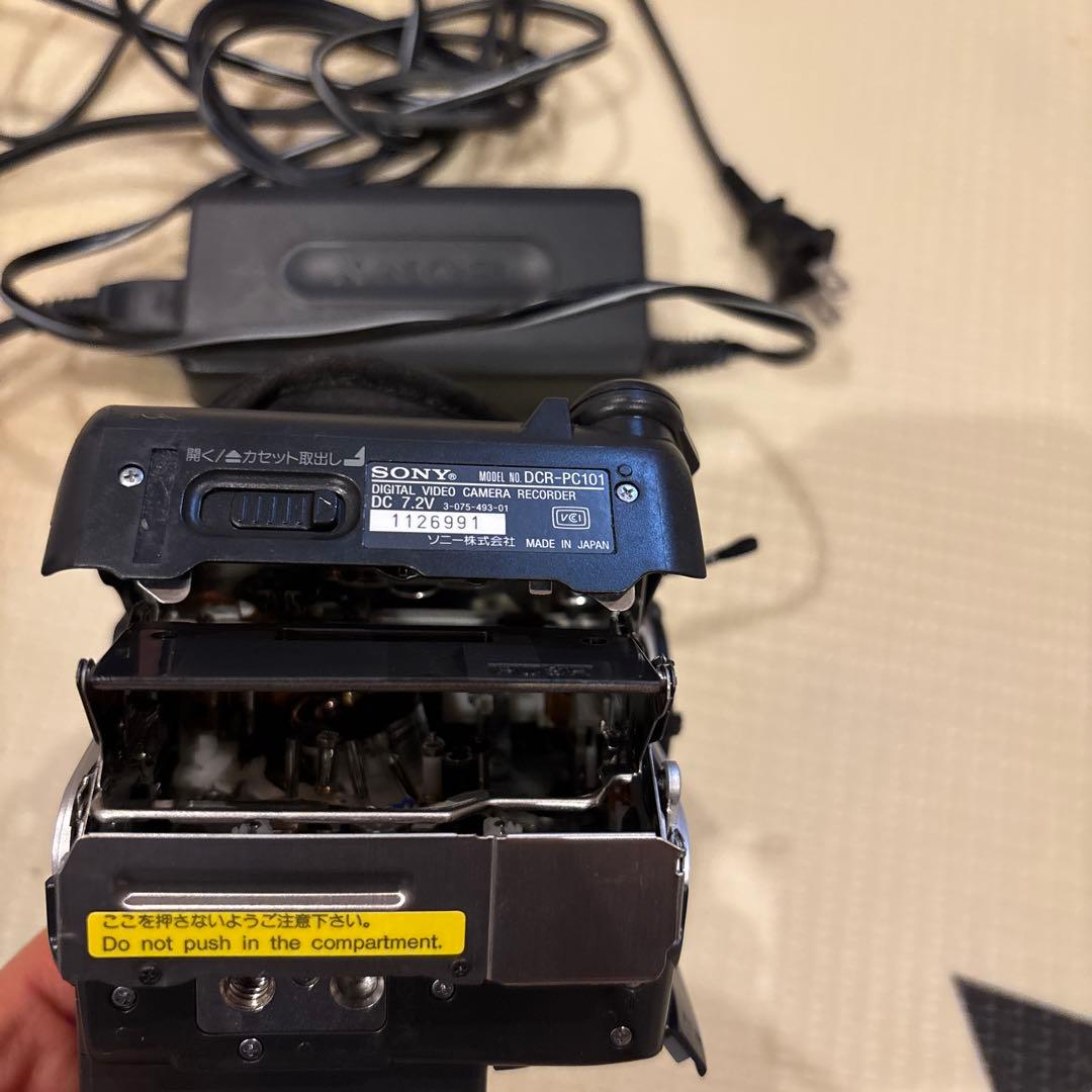 ② SONY　DCR-PC101　MiniDVテープ対応